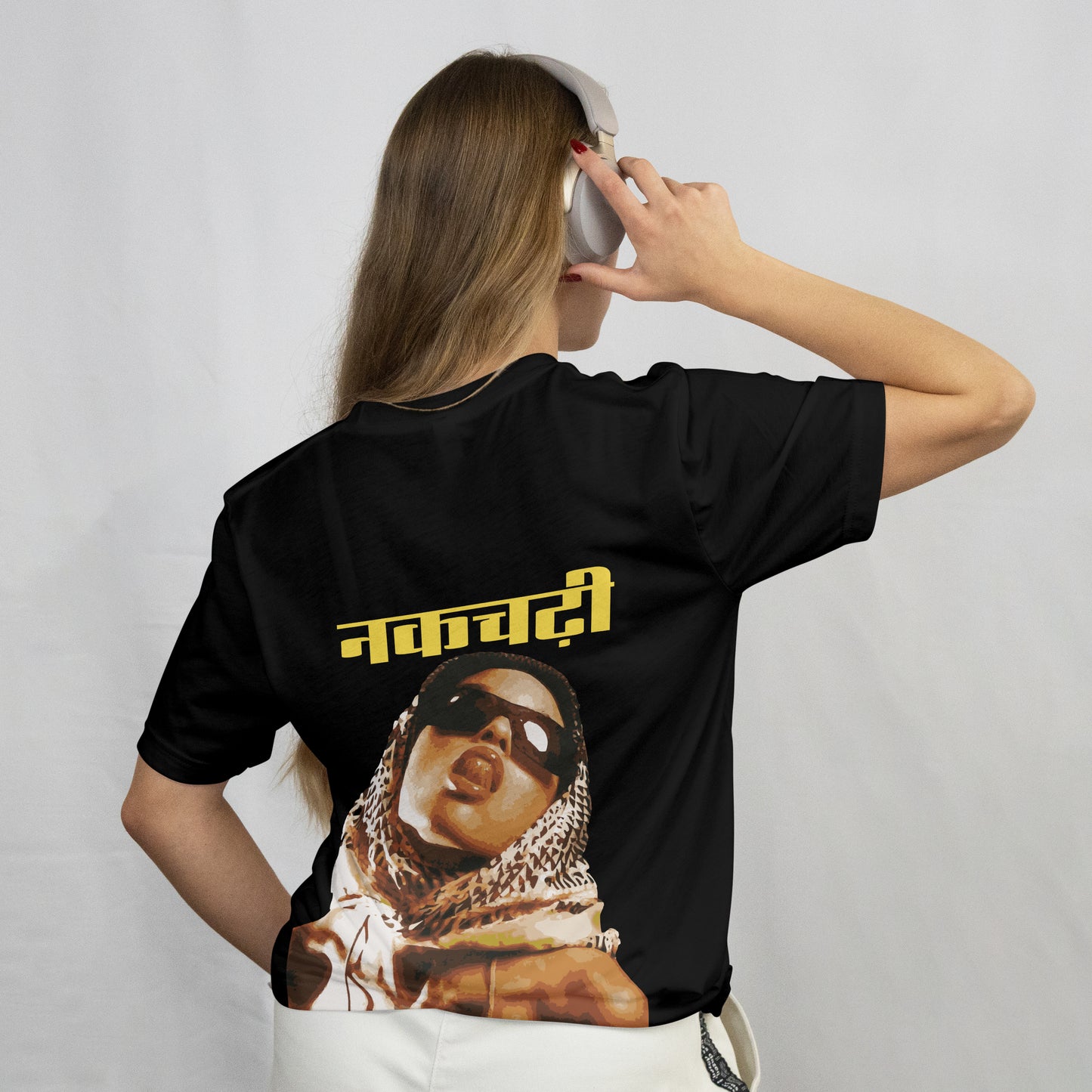 Nakchadi | YNGN Bold | Short-Sleeve Oversized T-shirt | Black